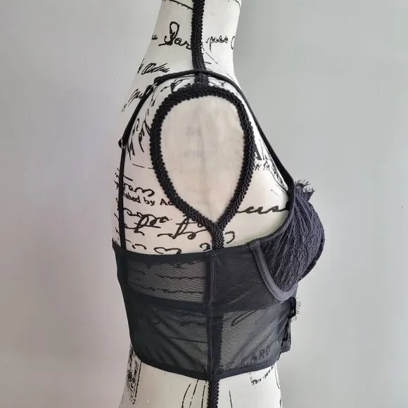 Gilly Hicks medium black lace corset bustier top gothic‎ coquette lingerie - Picture 2 of 8